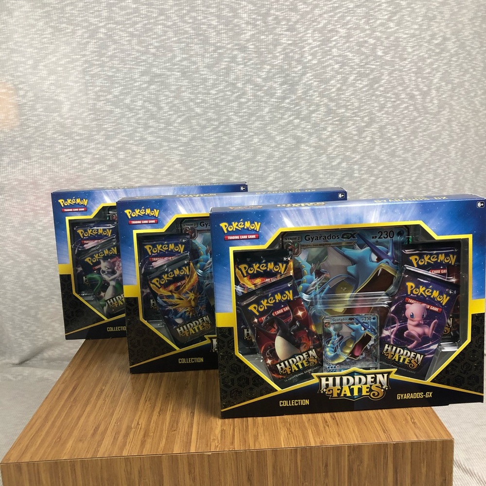 Lot Of 3 Pokemon Hidden Fates GYARADOS SEALED NEW